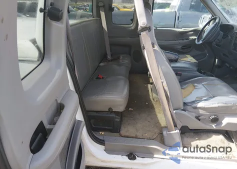 1998 Ford F-150 Lariat/Standard/Xl/Xlt z USA, uszkodzony, nr VIN 1FTZX1766WNA13625